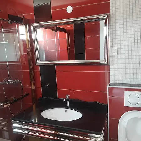 Diamond בית הארחה