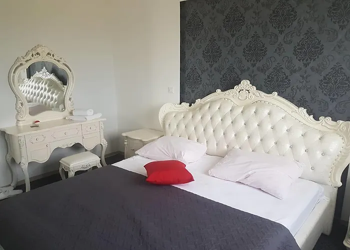 Gostinjska kuća Diamond 3*