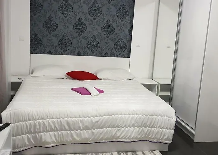 Gostinjska kuća Diamond 3*